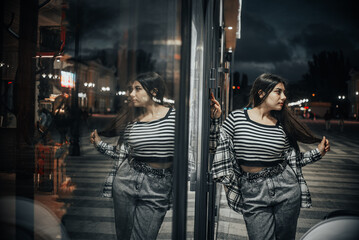 Night Reflections and Street Elegance