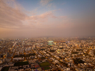 Dram&aacute;tico atardecer en Lima