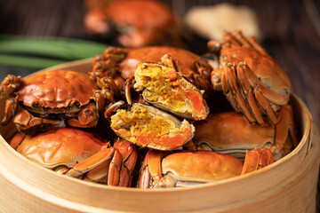steamed hairy crab meat on table. © zhikun sun
