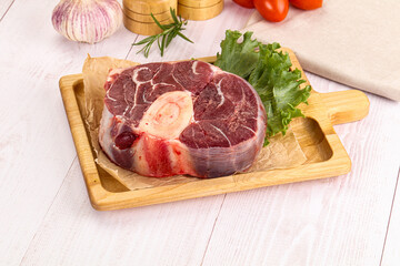 Raw beef ossobuco for roast