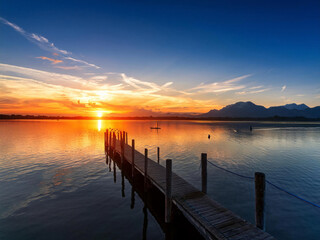 Obraz premium sunset at pier