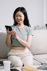 Obraz premium Office worker lifestyle people. Woman using tablet and laptop. home office workplace lifestyle people.