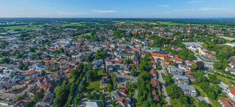 Die Kurstadt Bad Aibling in Oberbayern von oben