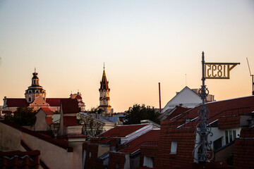 Blick &uuml;ber die D&auml;cher der Altstadt in Vilnius, Litauen