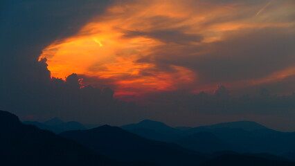 Morgendämmerung über der Hohen Wand! 