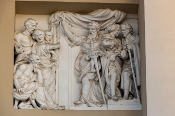 Figuren an der St. Stanislaus Kathedrale, Vilnius, Litauen