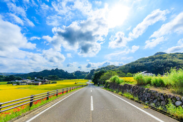 Obraz premium 初秋の田染荘 大分県豊後高田市 Tashibunosho in early autumn. Ooita Pref, Bungotakada City.