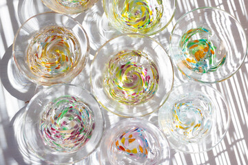 琉球グラス　並んだおちょこ