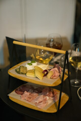 cucina italiana con clienti