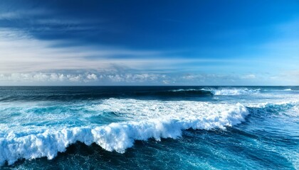 Fototapeta premium foamy waves rolling up in ocean