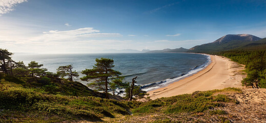 *Natura incontaminata*: paesaggi naturali, foreste vergini o spiagge deserte.
