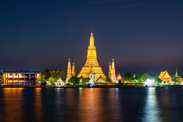 Naklejka premium Wat Arun Bangkok City Thailand