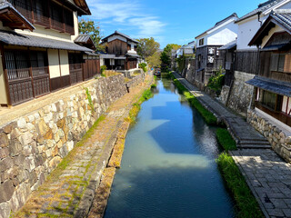 Fototapeta premium Serenity by the Canal