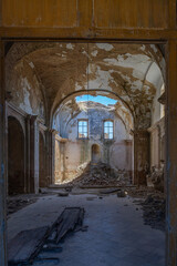 Église Madre San Nicola, ville fantôme de Craco, Italie