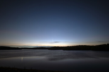 Comet Tsuchinshan-ATLAS, Venus, and Arcturus from Lake Sayama Japan. 2024,6000 x 4000.