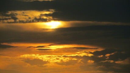 Obraz premium wonderfull fiery sunset in the sky