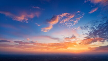 Obraz premium sunrise sky with clouds sunset sky on twilight in the evening with sunset cloud nature sky backgrounds dusk clouds