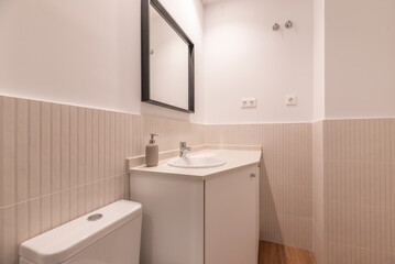 Typically, tiles, ceramics, porcelain, stainless steel and synthetic materials are used for coverings, floors and furniture