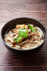 きのこうどん