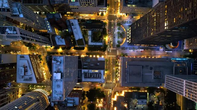 Chicago's Michigan Ave at night