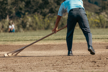野球場のとんぼがけ © Nico
