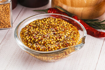 Spicy mustard sauce with seeds