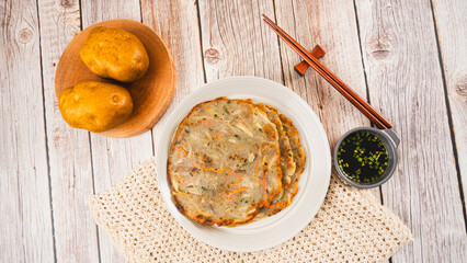 한국의 감자전 그리고 감자와 간장소스