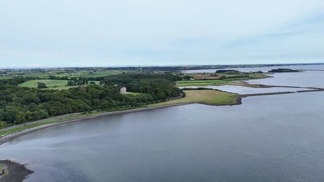 manoir sur le lac de Strangford en Irlande du Nord pr&egrave;s de Belfast
