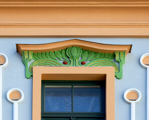 hermosa ornamentación vegetal de gran colorido