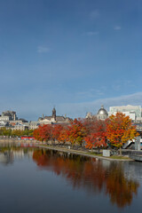 Obraz premium Montreal Old Port in Autumn
