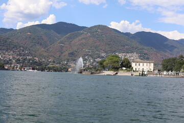 lake como country