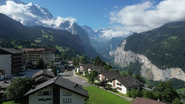 Montagne suisse petit village de wengen