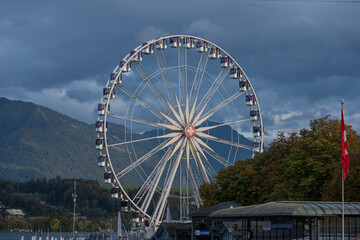 Riesenrad  an der Luzerner Määs, Stadt Luzern, Schweiz