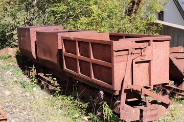 Alte Erzabbauwaggons.