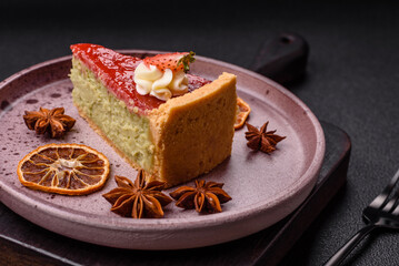 No baked sweet strawberry cheesecake with pistachio and cream cheese