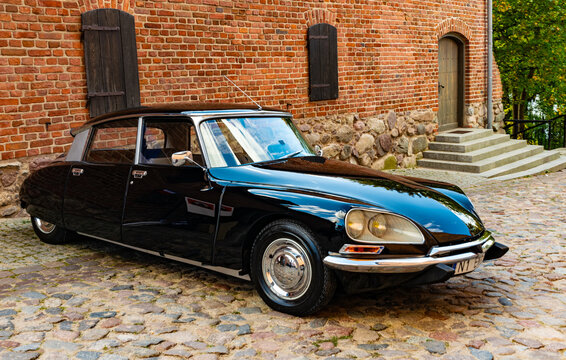 Vintage black car Citroen DS 