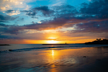 Atardecer desde playa de las Americas en Tenerife, España