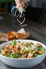 caesar salad with chicken
