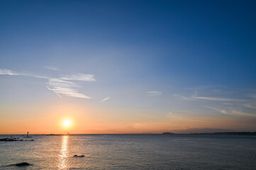 Obraz premium 神奈川県葉山町森戸海岸からの夕日