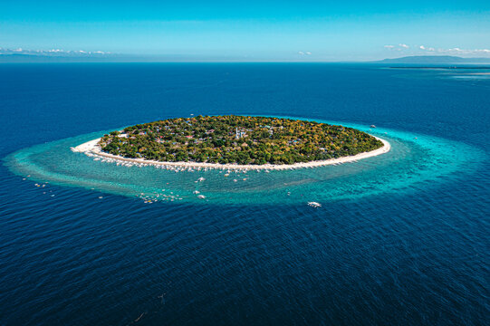 Drone Picture of Balicasag Island in Bohol in the Philippines / 필리핀 보홀 발리카삭 섬 드론 사진