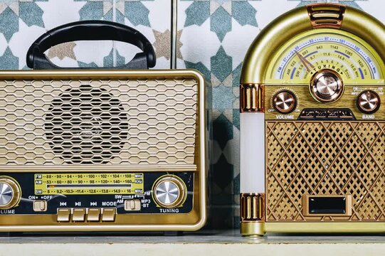 Radio Tile