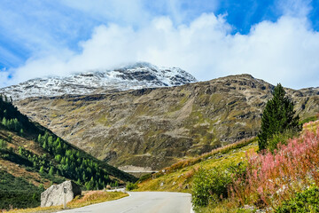 Livigno, Forcola di Livigno, Passo Forcola, Passstrasse,  Bergpass, Alpen, Piz Orsera, Piz dals Lejs, Monte Vago, Wanderweg,  Fluss, Spöl, Berninagruppe, Herbst, Herbstfarben, Zoll, Italien