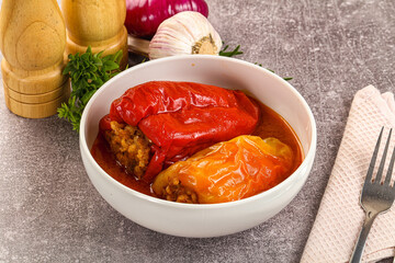 Stuffed bell pepper with meat