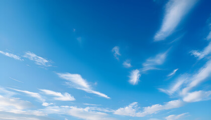 Obraz premium Clear blue sky with few white clouds