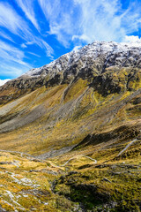 Livigno, Forcola di Livigno, Passo Forcola, Passstrasse,  Bergpass, Alpen, Piz Orsera, Piz dals Lejs, Monte Vago, Wanderweg, Bergwiesen, Fluss, Spöl, Berninagruppe, Herbst, Herbstfarben, Zoll, Italien