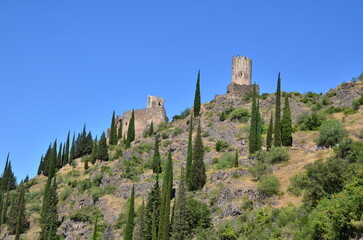 RUINES DES CHÂTEAUX CATHARES DE LASTOURS XII-XIII éme SIÈCLE
