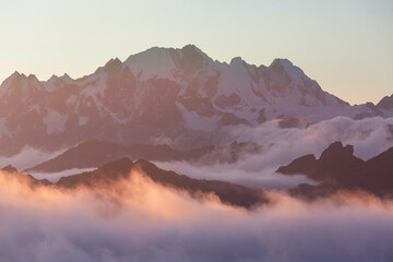 Fototapeta premium Mountains on sunrise