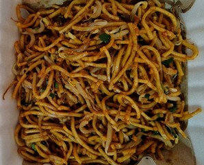 Delicious fried noodles