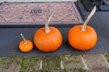 Three Simple Pumpkins for Halloween