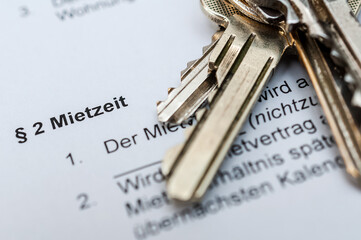 Mietvertrag unterschreiben